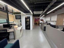 Oxley Bizhub (D14), Warehouse #604360181